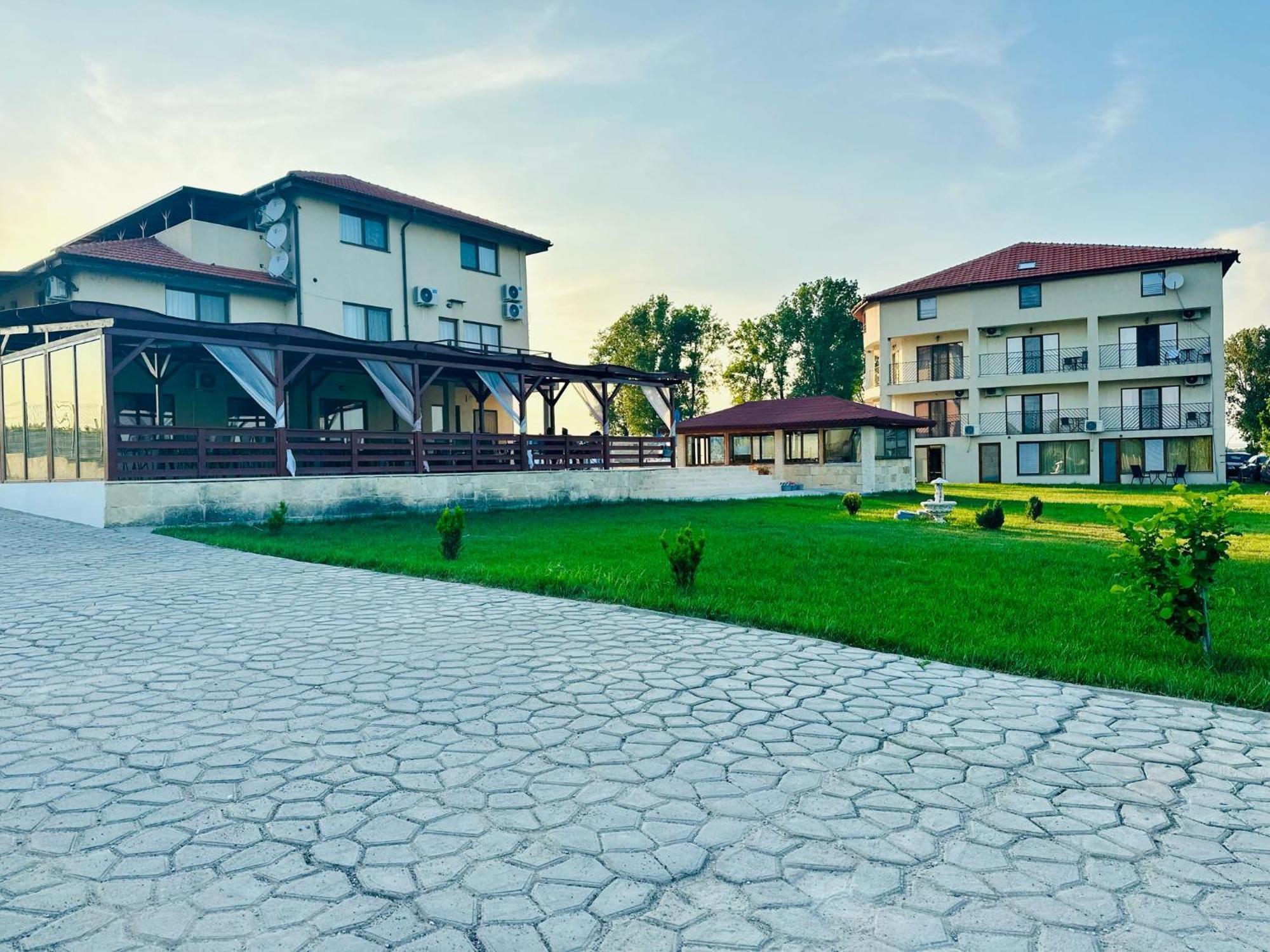 Hotel Pensiunea Fabian Jurilovca Exterior foto